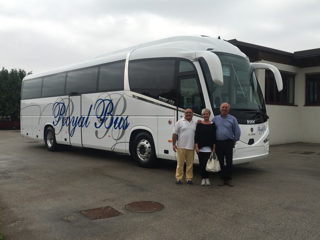 CONSEGNA ROYAL BUS