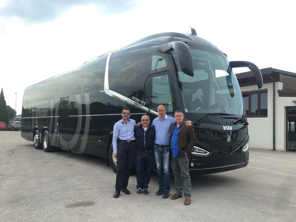 CONSEGNA TUSCANY BUS EXPERIENCE SRL