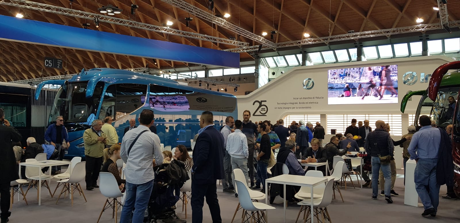 Irizar prosegue con una forte scommessa strategica su marchio e prodotti in Italia