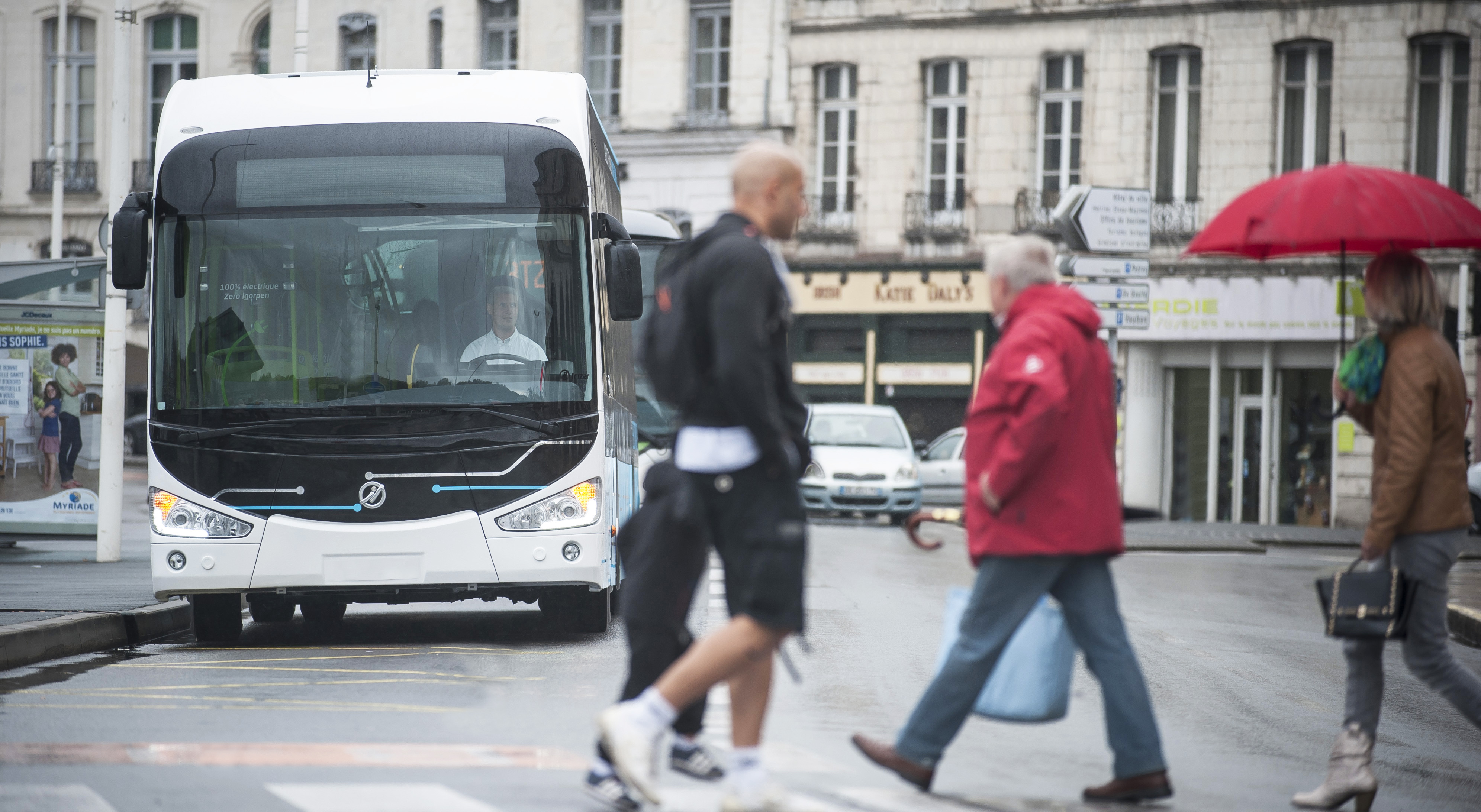Irizar e-mobility sbarca in Italia con le proprie soluzioni di elettromobilità. Fornirà 14 autobus a zero emissioni per la città di Genova