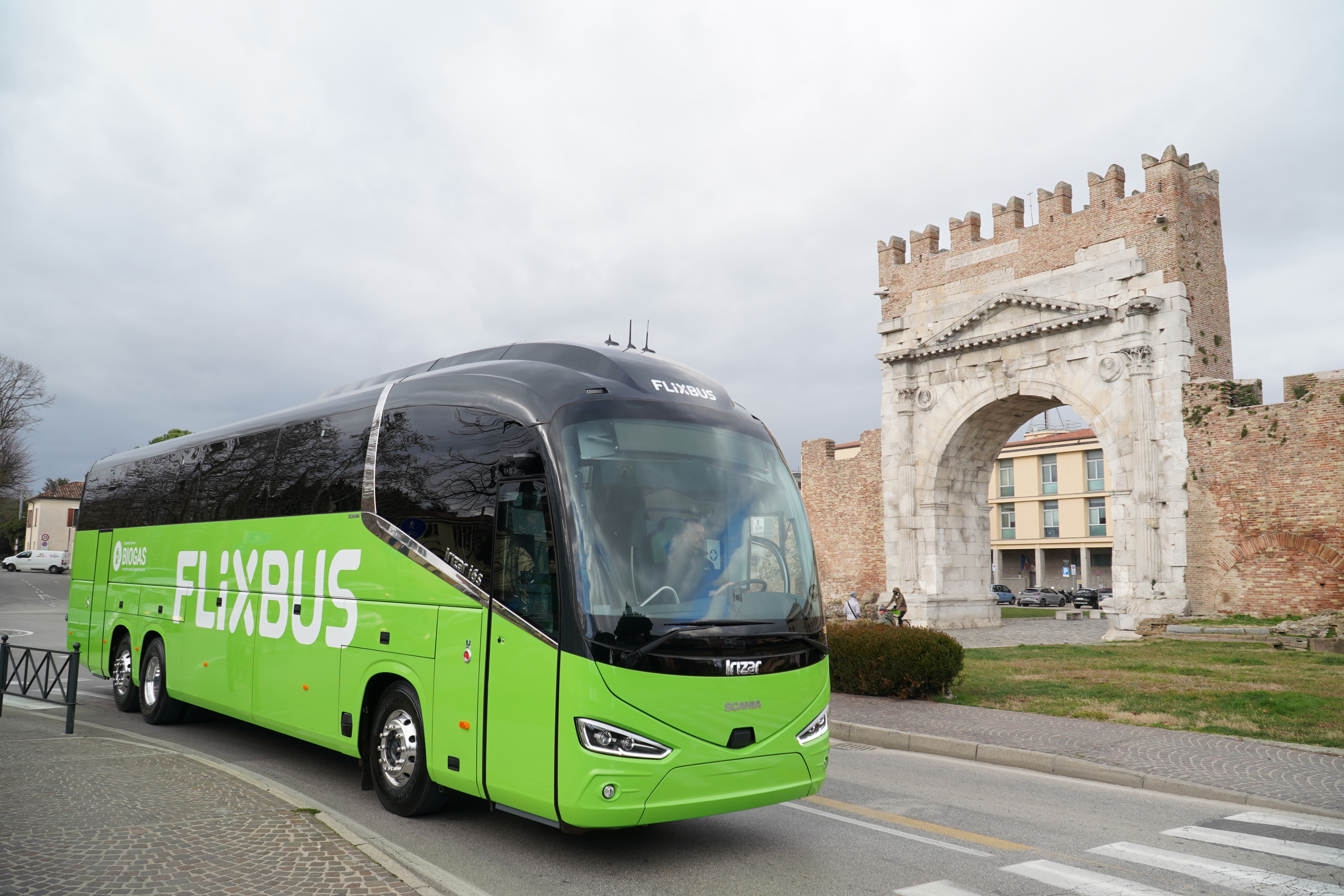 PRESENTAZIONE FLIXBUS
